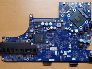 Apple iMac 20 A1224 2007 Emc 2133 mainboard  ( 820-2143 )