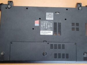 Acer Aspire E1-522-5423 15,6" originele bottom cover met deksel 60.4YU04.004 incl. speakers en usb poorten, power schakelaar
