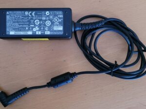 Asus AC-adapter - Laptop 19V 2.1A, 5,5/2,5 mm, 3-pins