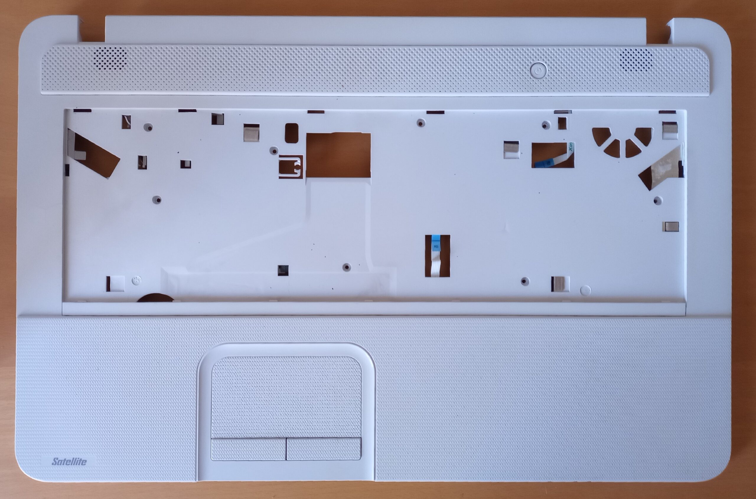 Toshiba C870 Origineel Bodem Case met Touchpad H000038090 Wit