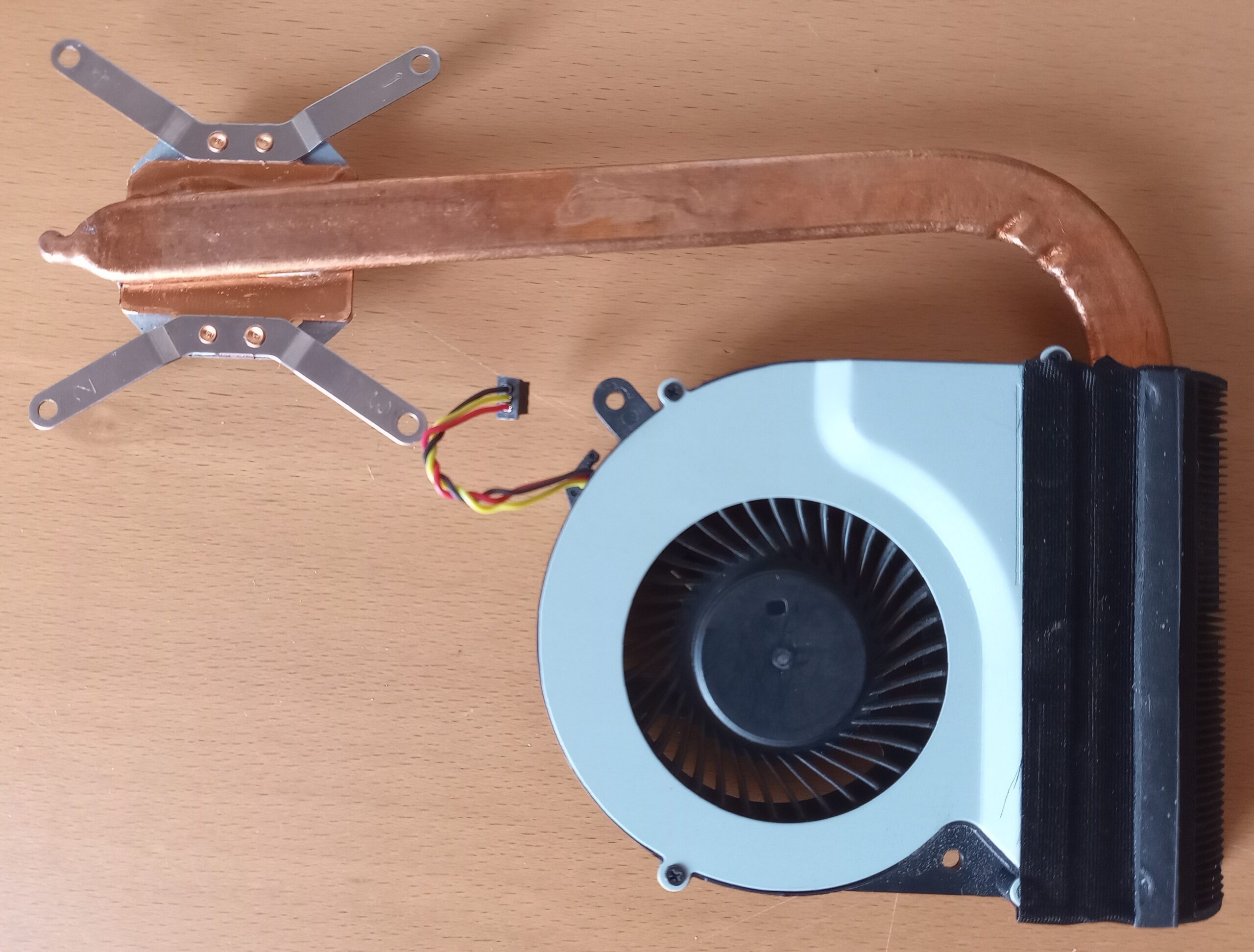 Toshiba C850 Laptop Heatsink En Ventilator H00037340 - Afbeelding 2