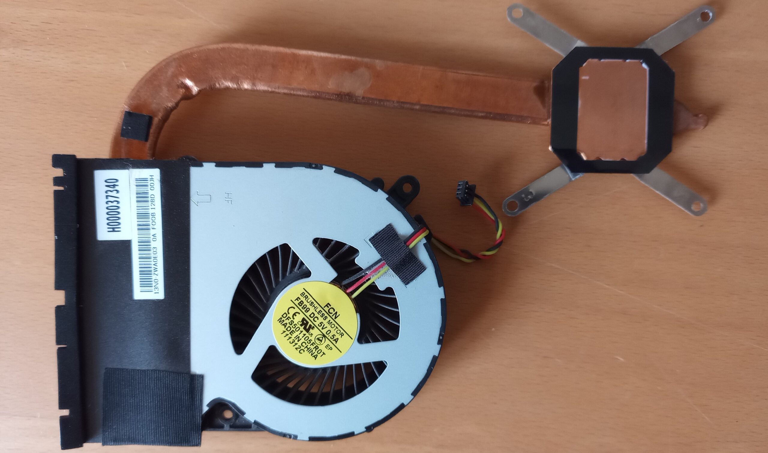 Toshiba C850 Laptop Heatsink En Ventilator H00037340