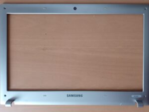 SAMSUNG NP-RV520 SERIES 15.6" LCD Voor cover  BA75-02855A