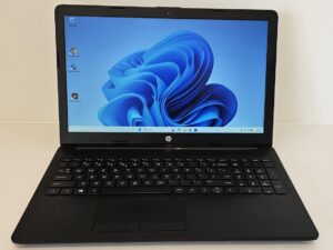 HP Laptop Model 15-DB0930ND AMS A9-9425 R5 Processor / 15.6" Full-HD 1920x1080 / 8GB / 240GB SSD / W11 Home